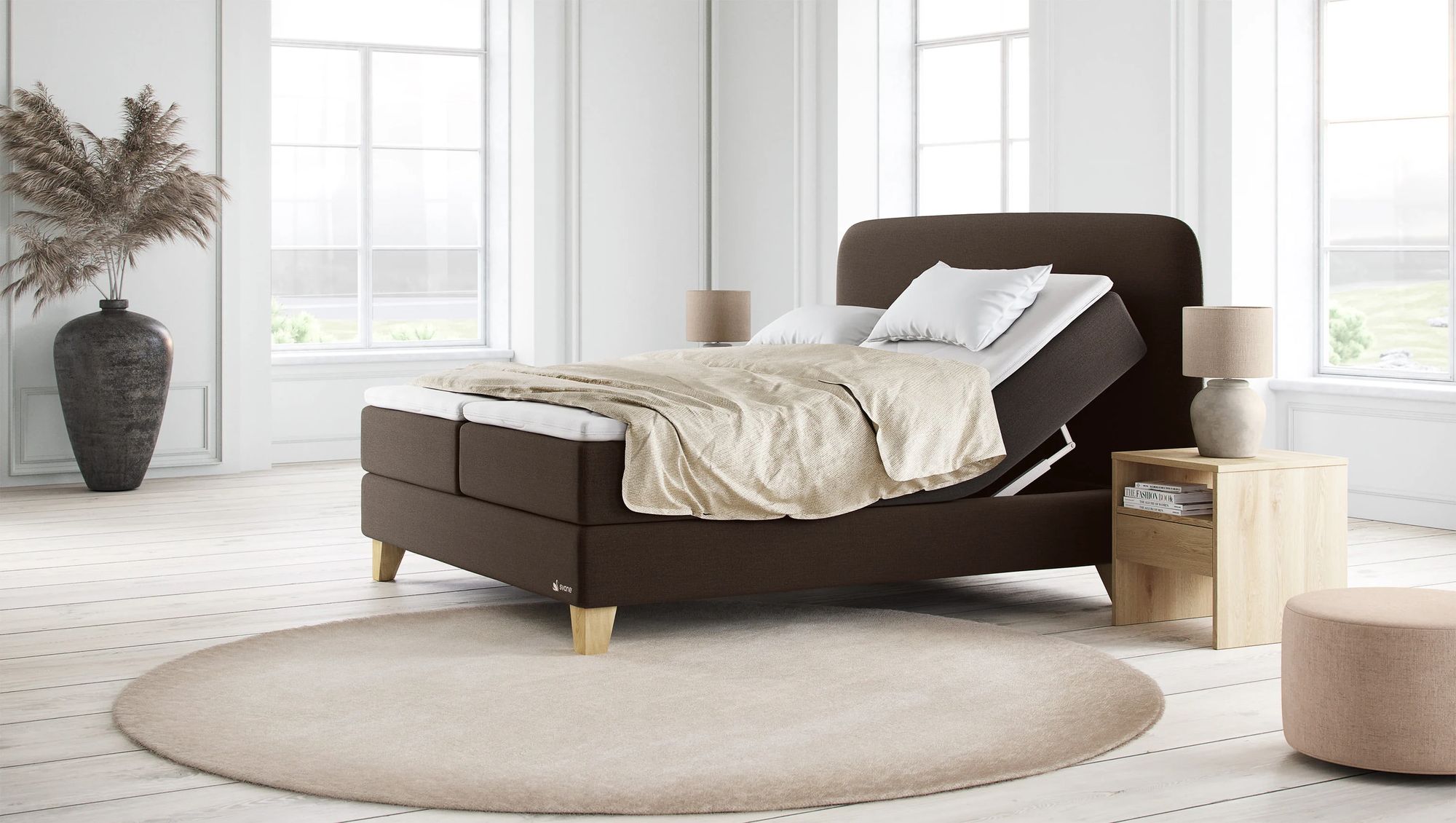 Komfortbett mit angenehmer Liegehöhe.